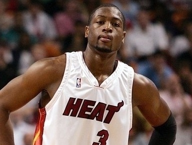 而是攻防两 而是攻防两